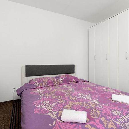 Private Room Center-2 Persons New Budva Ngoại thất bức ảnh